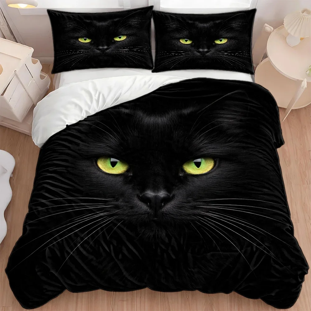 3Pc Mysterious Black Cat Green Eyes Theme Duvet Cover Set, Three-Piece Bedding Set (1*Duvet Cover + 2*Pillowcases), Suitable for All Seasons, Machine Washable, Invisible Zipper Design, Large Double Bed Cover Set, Suitable for Home Master Bedroom, Guest Room, Dormitory, Bedding Set, Skin-Friendly and Comfortable Three-Piece Bedding Set, Personalized Animal Pattern Duvet Cover Combination, Export-Exclusive Bedding Set with 2D Flat Print