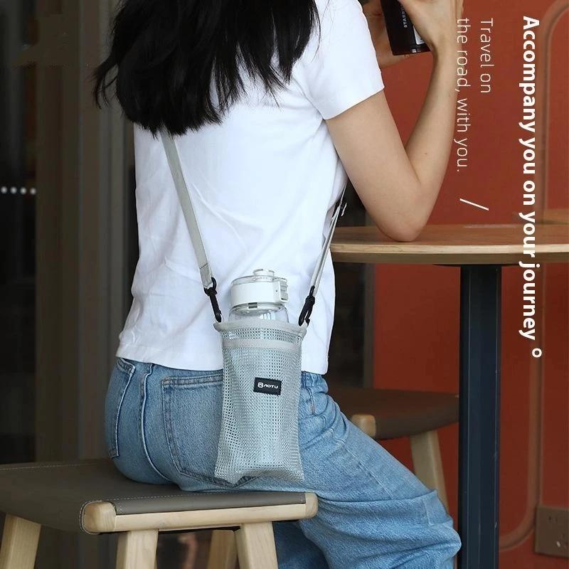 1 Buah Tas Ransel Jaring Pelindung Botol Minum Eksterior Model Gantung Miring, Kantong Sarung Botol Minuman, Tas Jinjing Minuman