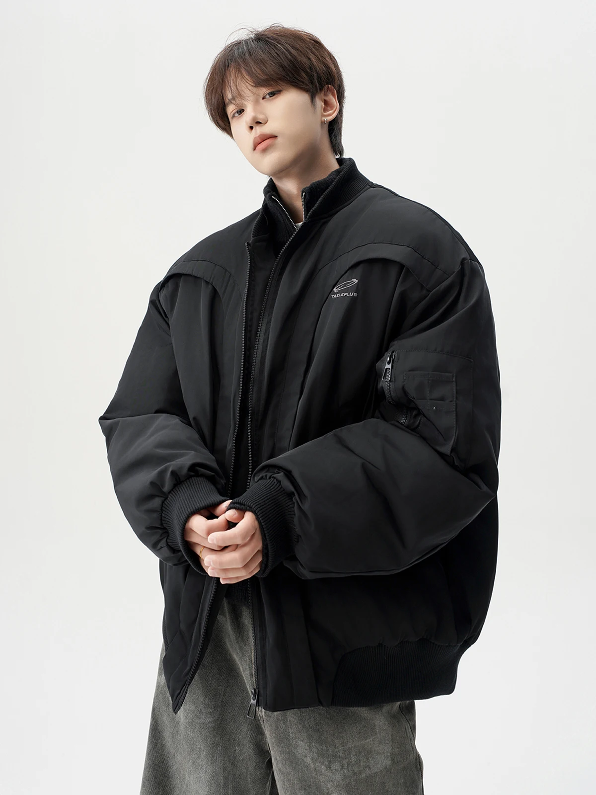 2025 Winter New Men's Loose Casual Black Thickened Warm Stand Collar Long Sleeve Curved Pocket Design Cotton Jacket
