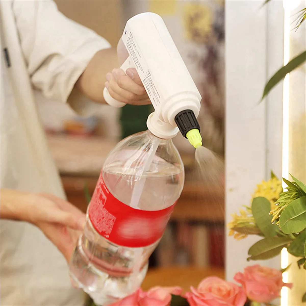 Elektrische bloemproeierElektrische fles Automatische bewatering Fogger 5V USB-sproeier Irrigatiesproeier voor