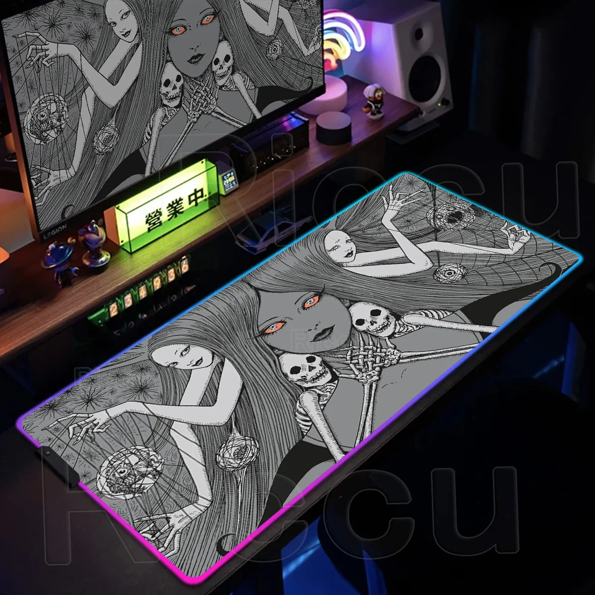 Большой RGB черно-белый коврик для мыши Junji Ito Anime Gamer, светящийся светодиодный большой противоскользящий коврик для мыши Tomie XXL, коллаж, коврик для мыши ужасов