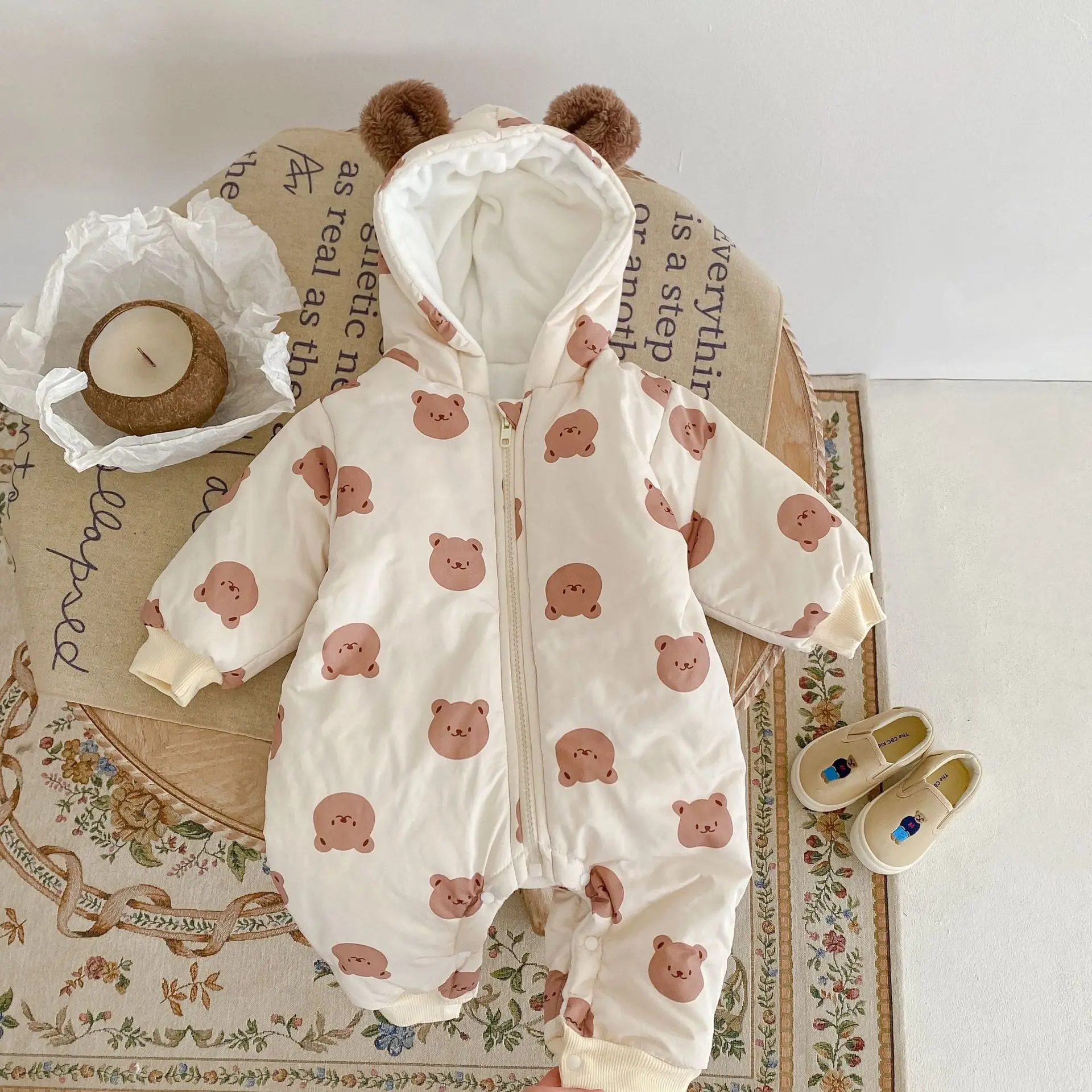 2022 winter infant clothing plush warm baby bear print hooded Jumpsuit High quality Rompers