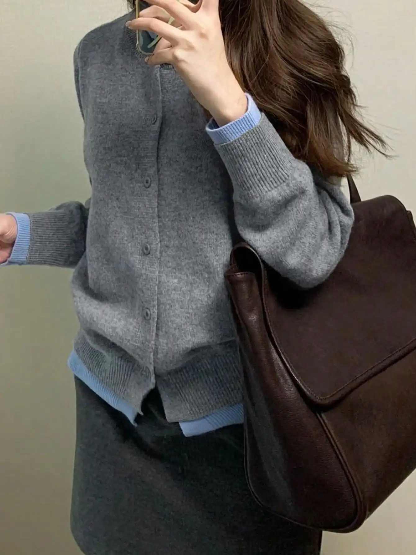 K-Style of Hiphop Gray Soft Waxy Knitwear for Women Spring & Fall High-End Elegant Casual Versatile Button Cardigan Jacket