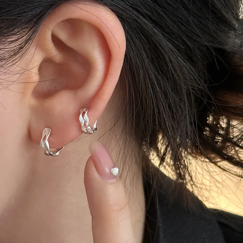 Minimal Glossy Hoop Earrings Silver Color Tiny Cartilage Earrings Piercing Accessory Trendy Small Huggie Female Hoops For Women