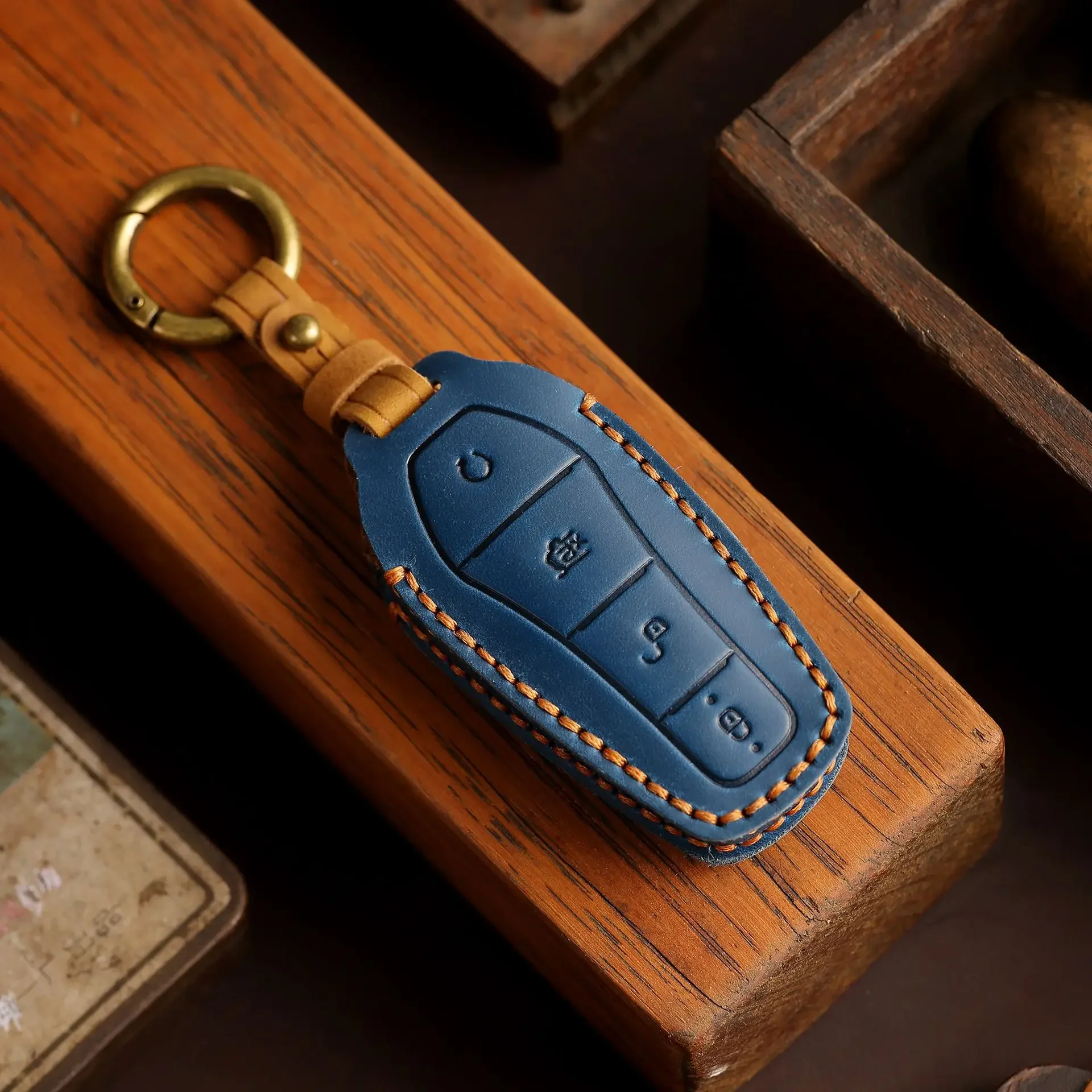Leather Car Key Cover Keychain Holder Case Protector for BYD Han Ev Tang Dm/Qin PLUS/Song Pro/MAX/Yuan Dolphin Buckle Remote