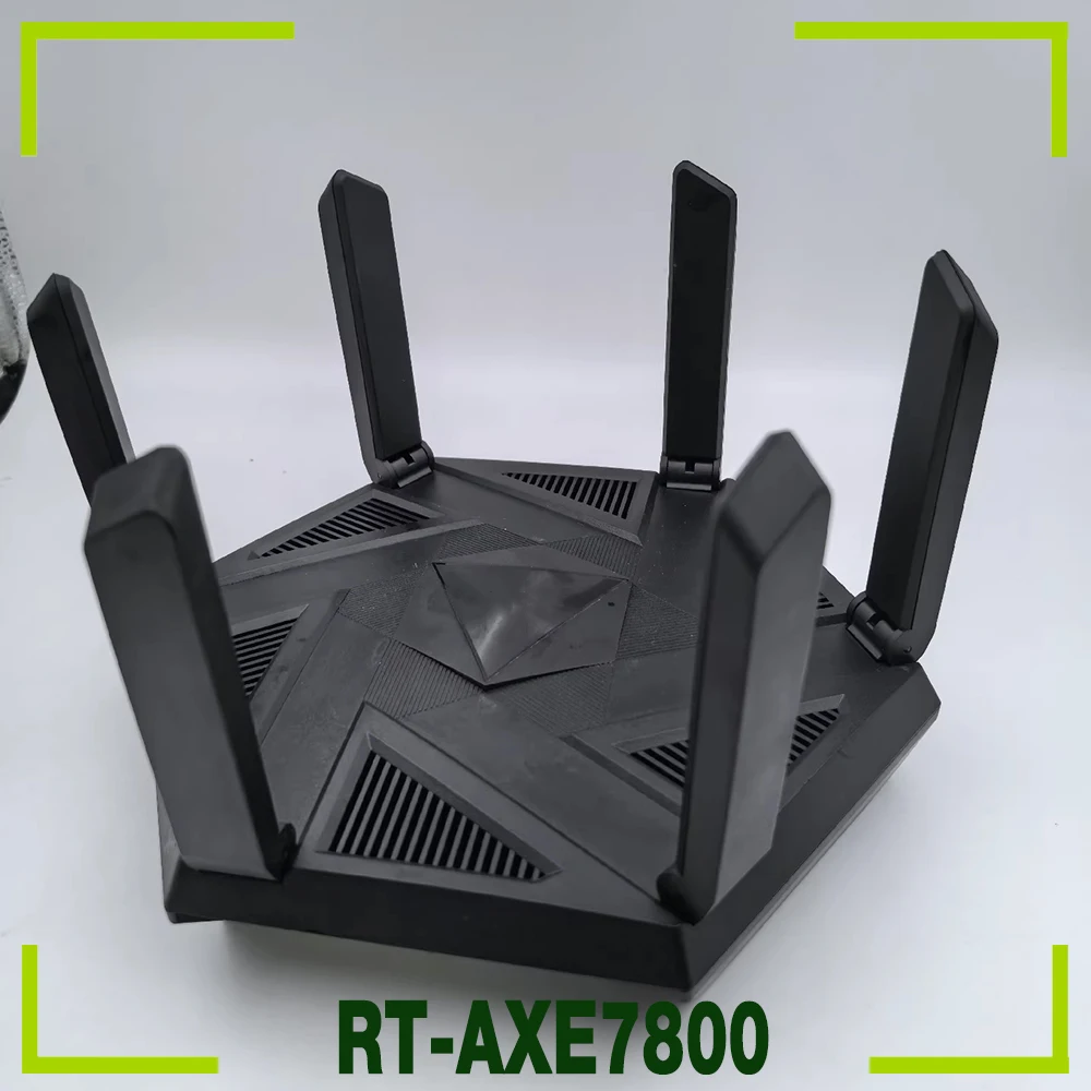 

Беспроводной маршрутизатор RT-AXE7800 поддерживает порт Wi-Fi 6E 2.5G AiMesh