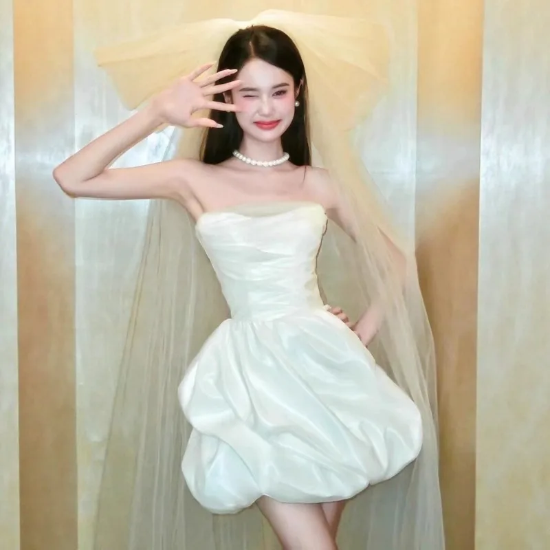 

Французское легкое свадебное платье, короткое атласное платье без бретелек с пышной юбкой для невесты, элегантное и изысканное платье для помолвки, модная короткая юбка