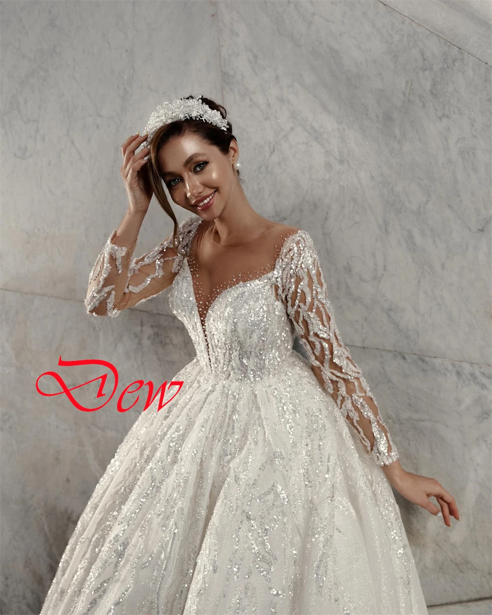 맞춤형 럭셔리 화이트 Organza 스팽글 웨딩 드레스 절묘한 v 넥 긴 소매 채플 트레인 레이스 업 신부 가운