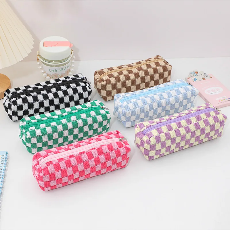 Checkered Makeup Bag,Travel Toiletry Bag Cute Makeup Brushes Bag Cosmetic Bags for Women Zipper Makeup Bags for Purse