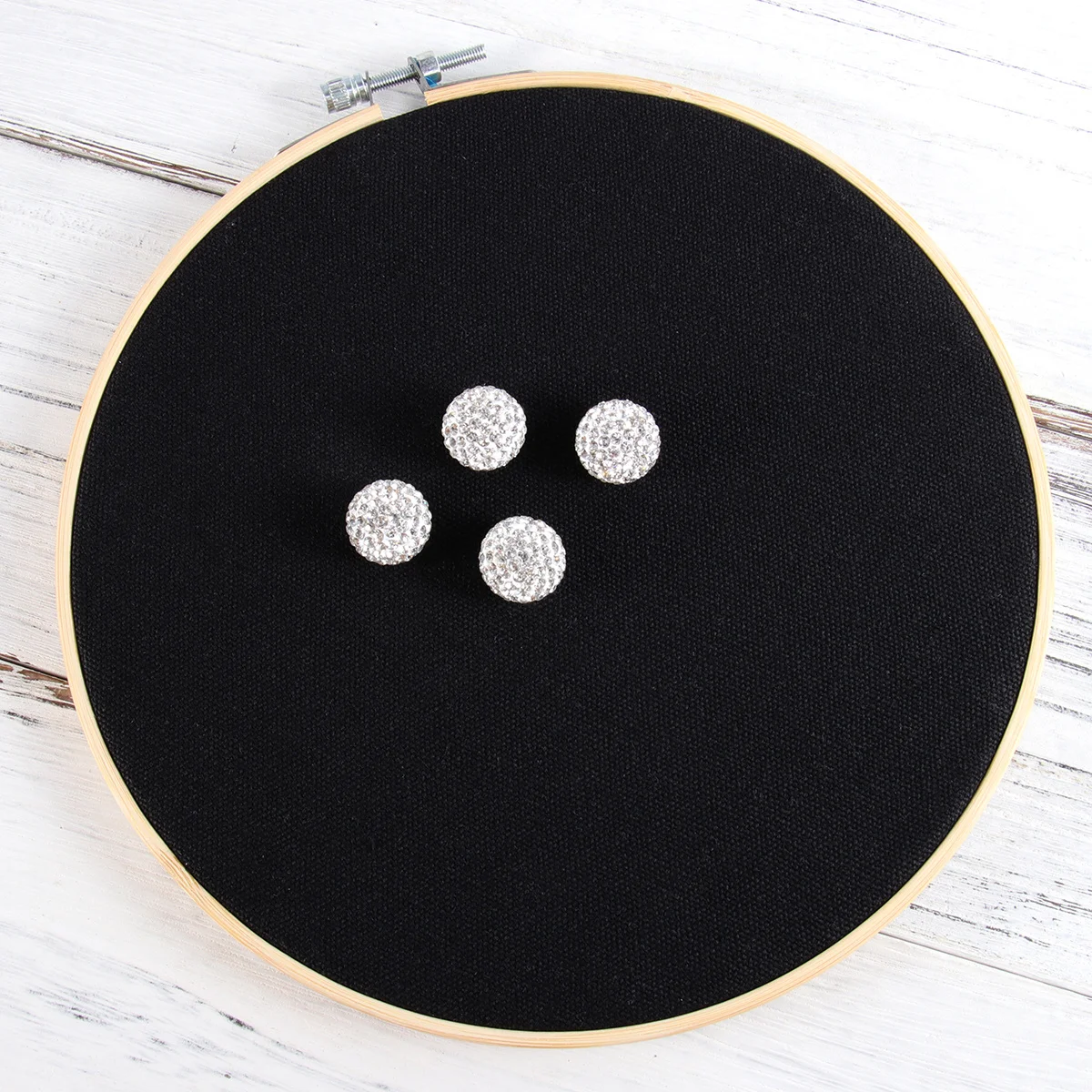 

Pin Wall Display Banner Multifunctional Round Brooch Holder for Jewelry Collection Exhibition Party Wedding Decoration (Black)