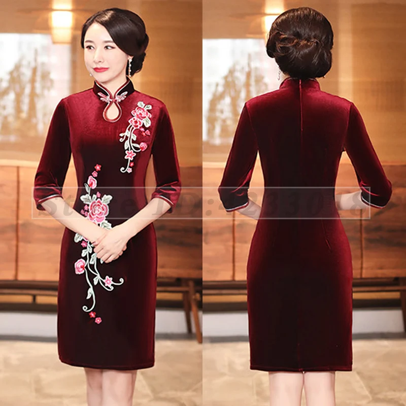 

Velvet Short Qipao Retro Embroidered Flower Cheongsam Fashion Slim Fit Traditional Chinese Dress Big Size 6XL Vestidos De Festa