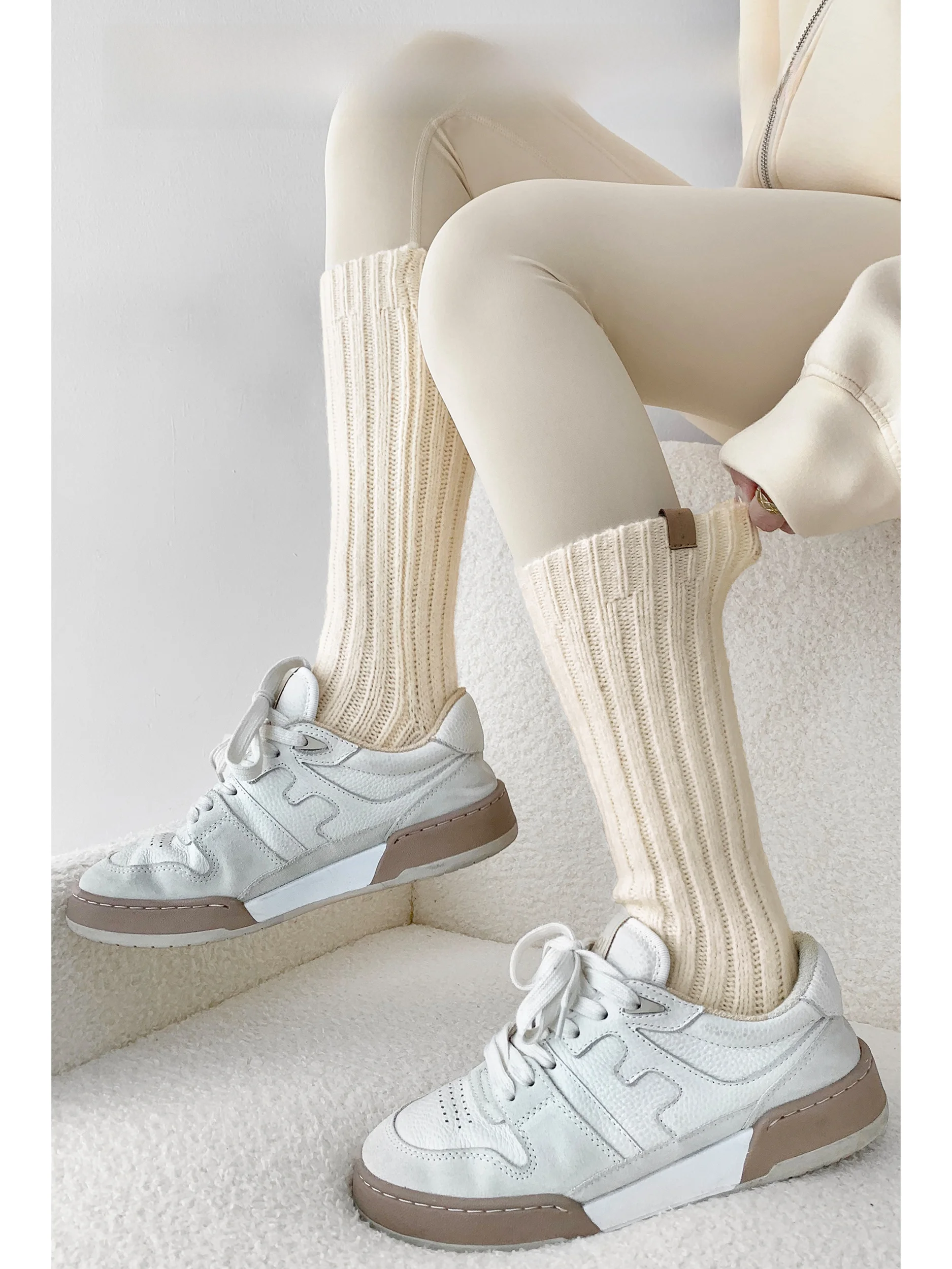 High School Girls Knitted Mid-Calf Socks Trendy Japanese Style Knee-High Thickened Leg Socks College Wind Vertical Striped