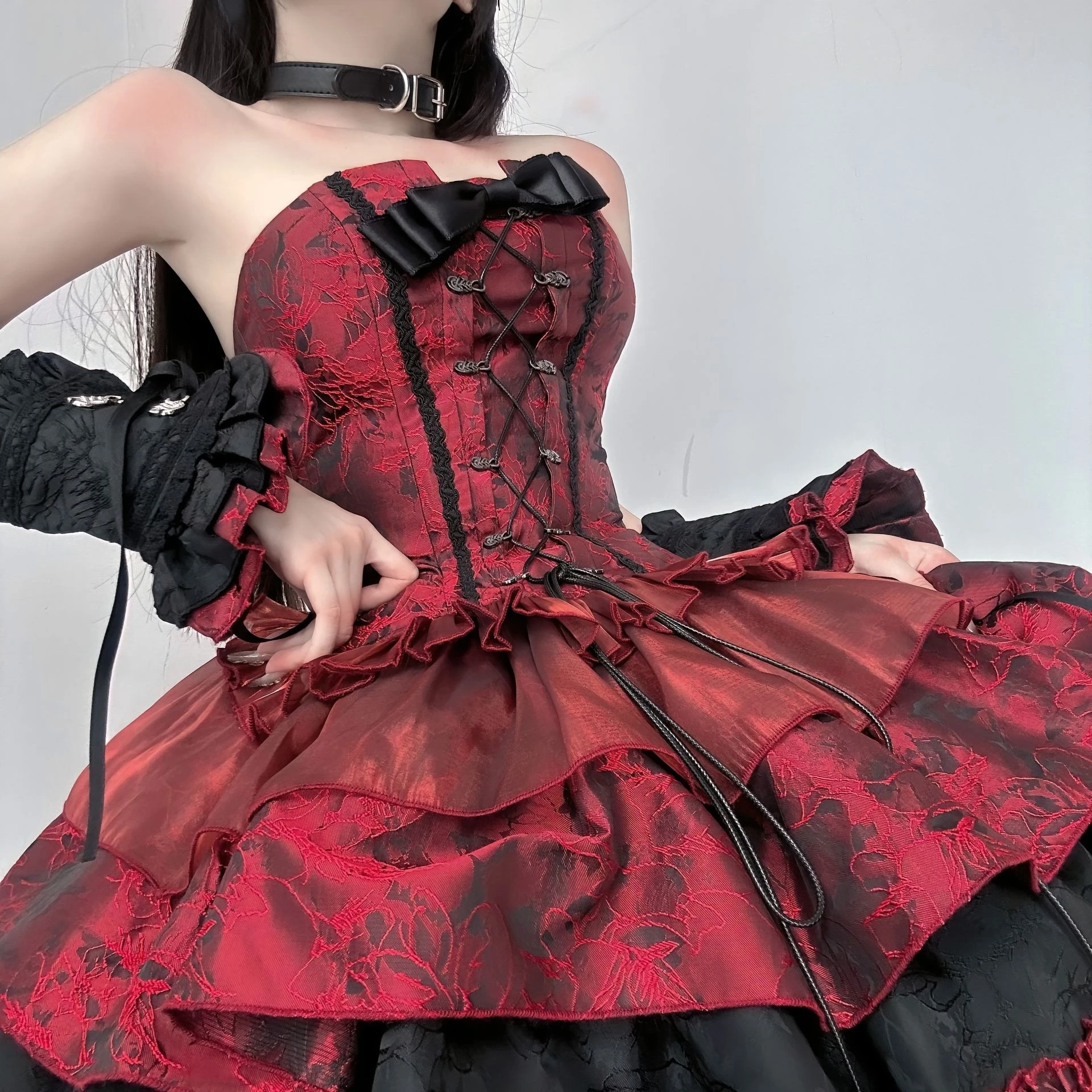 Red Jacquard Waistcoat Fishbone Bra Skirt Lolita Suit Elegant Dress on the Run