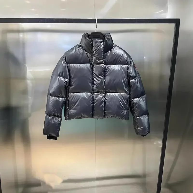 Cana * a Go * se 단색 방풍 작물 Puffer 재킷 Unisex 겨울 두꺼운 짧은 스타일 90% 흰색 거위 다운 재킷 여성 코트