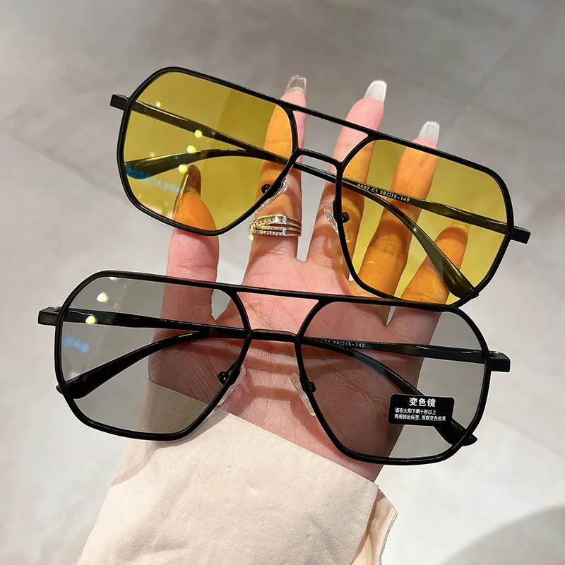 Photochromic Polarized Sunglasses UV400 Pilot Style Color-changing Lens Men Anti-glare Driving Eyeglasses Shades for Men