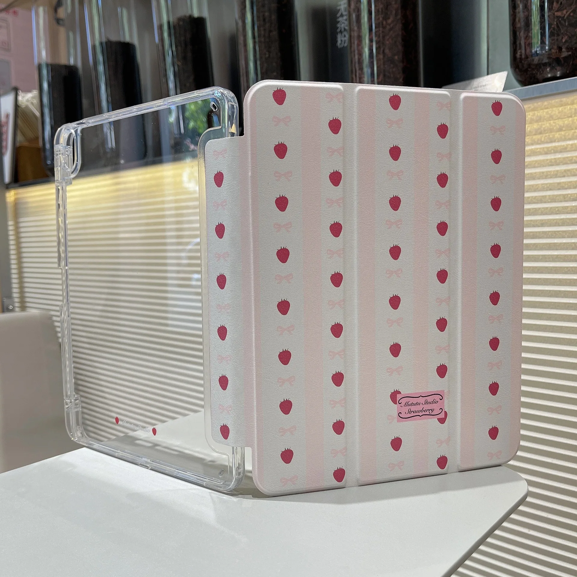 

Strawberry Pen Slot Tablet Case For iPad Mini 6 7 Pro 2025 2024 2022 2021 2020 2019 2018 2017 11 10th Air 2 3 4 5 6 7 Cover