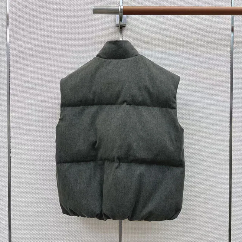 Women's Down Vest, Fashionable Retro Sleeveless Jacket, High-Quality Versatile White Goose Down-Filled Vest, 2026, New Arrival,