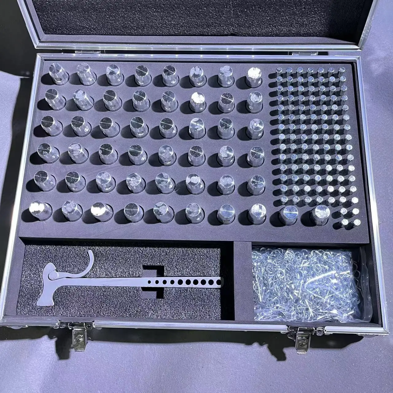 

Комплектующие для установки алюминиевых ферм, портативный алюминиевый кейс для сценических конструкций, концертов, выставок, вечеринок, свадеб