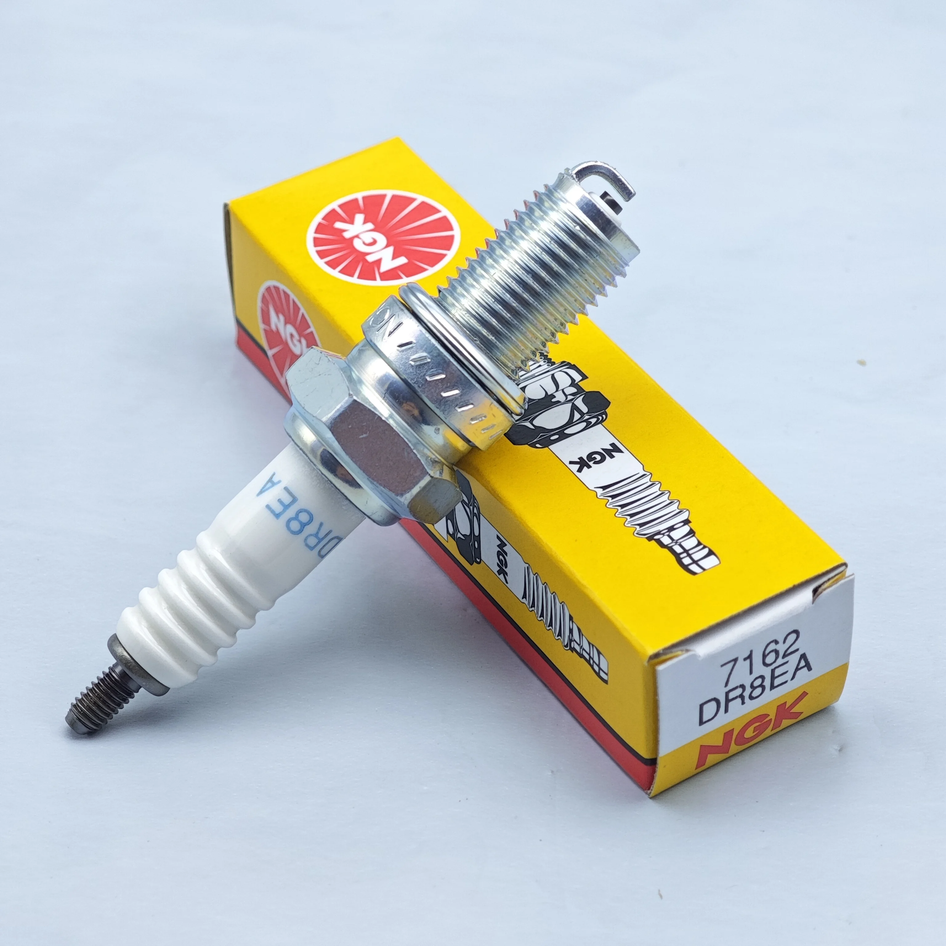 4pcs Original Motorcycle NGK Spark Plug DR8EA DPR8EA-9 Motorcycle Spark Plug