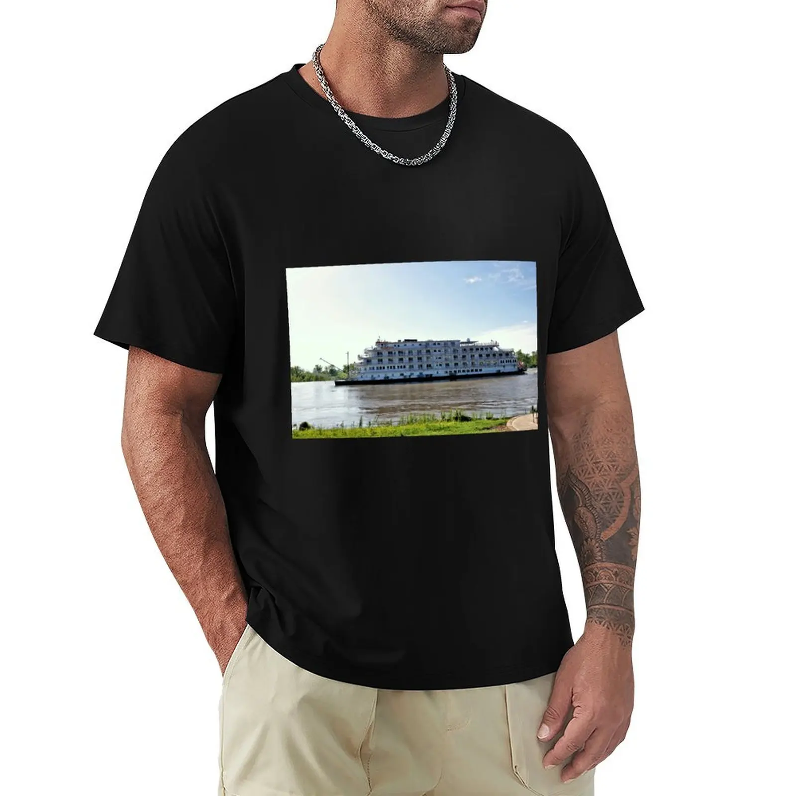 

Queen Of The Mississippi River Boat 4 T-Shirt Sun Block Outdoor T-Shirt