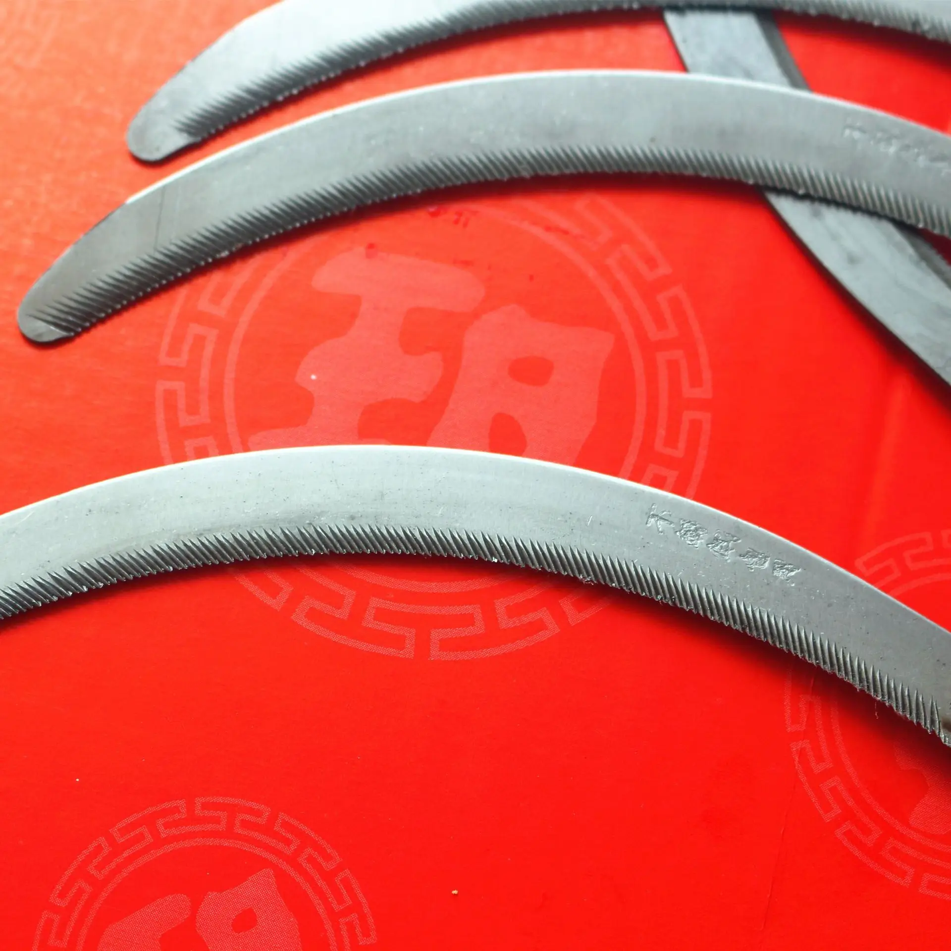 Stainless Steel Sickle Scythe Farming Tool With Teeth For Weed Removal And Harvesting Small Grain Cutter Household Weed Killer