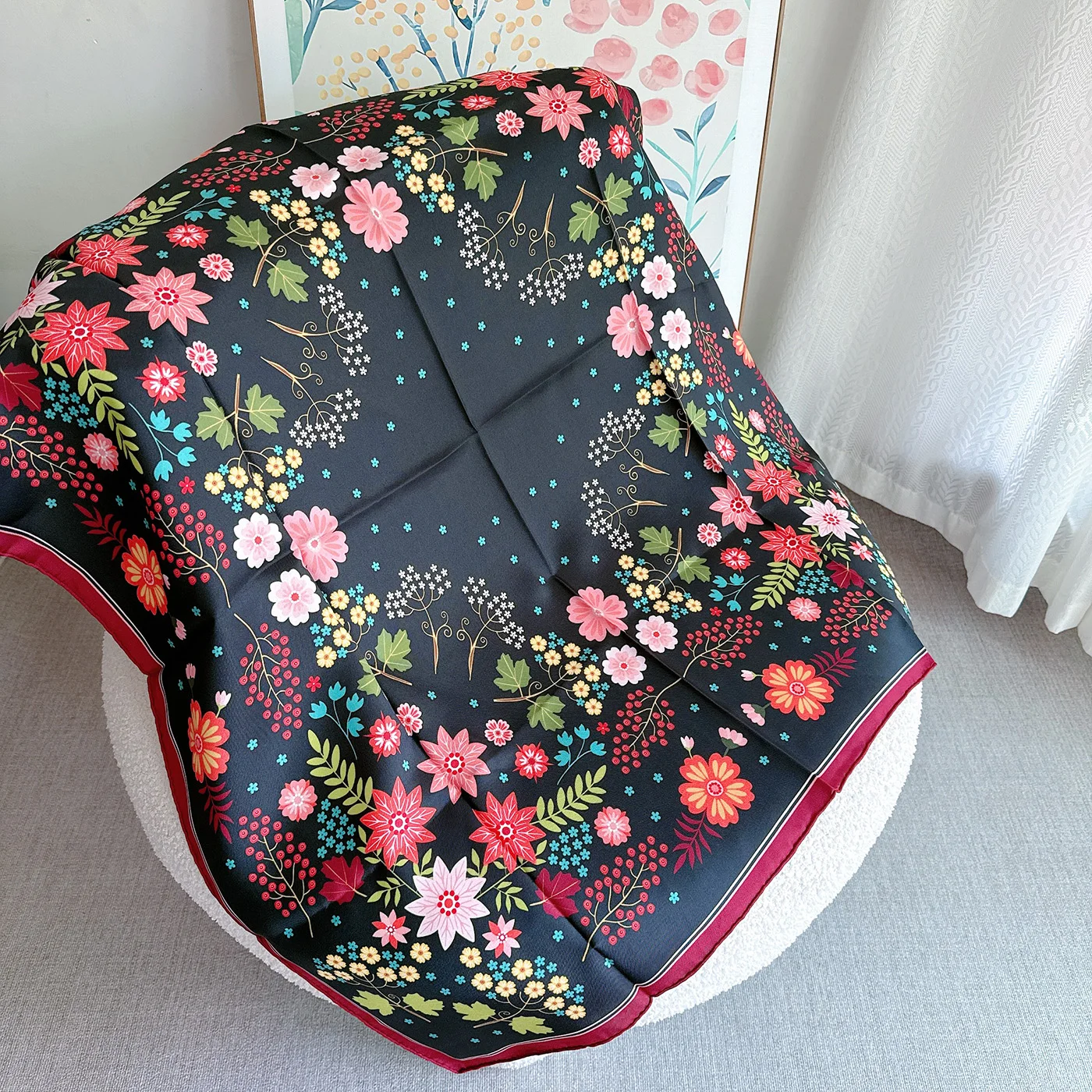 

Luxury Black Floral Print Silk Scarf, Real Silk, 90cm x90cm Sqaure, Silk Shawls And Wraps For Women Elegant Classy High Quality,