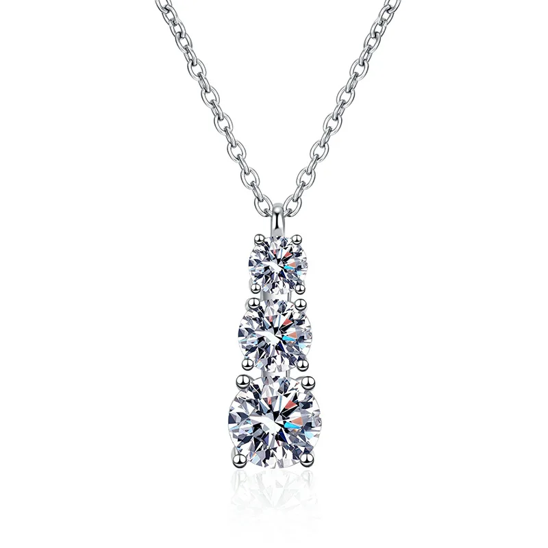 

S925 Sterling Silver Pendant Women's Sansheng Stone Light Luxury 1.8 Carat Mosang Stone Pendant Necklace Women's D Color