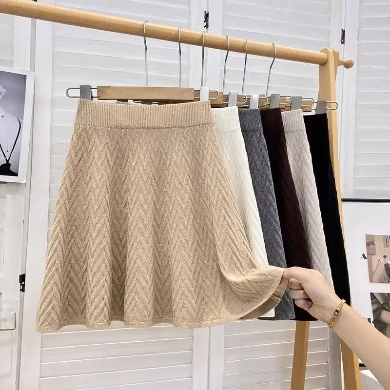 Simple and solid color knitted A-line umbrella skirt, half length skirt, women's high waist, draped feeling, pleated skirt