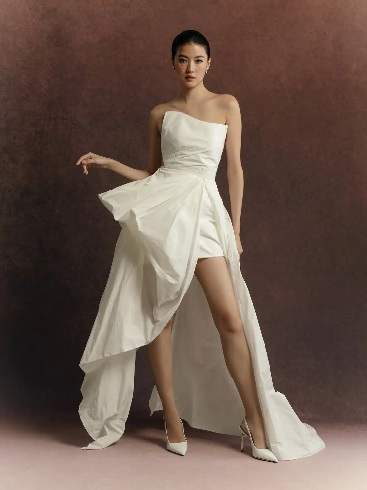 Strapless One Shoulder Wedding Dress High Low Draped Overskirt Inner Shorts Train Satin Bridesmaid Dress Modern Evening Dress