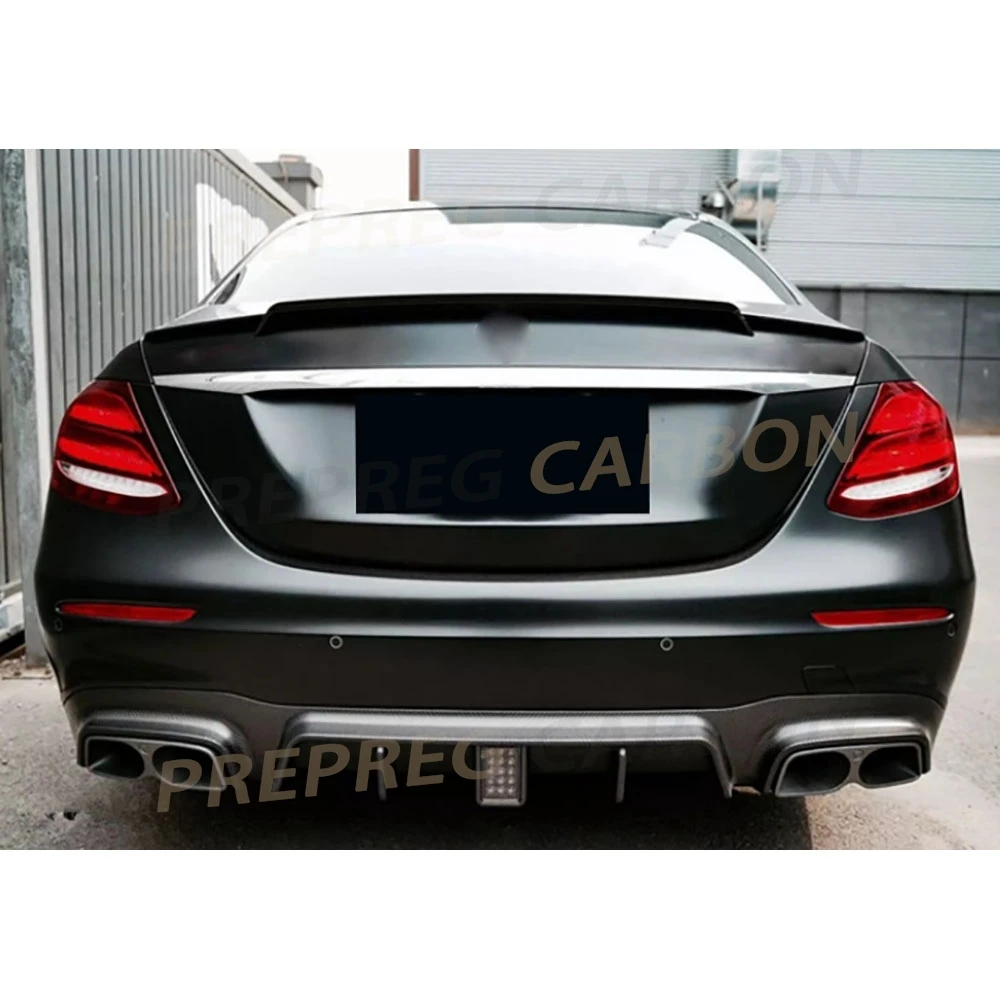 

Сухое углеродное волокно для Benz E Class W213 E200 E300 E63 AMG Sport Sedan 2017-2020, диффузор заднего бампера с глушителем