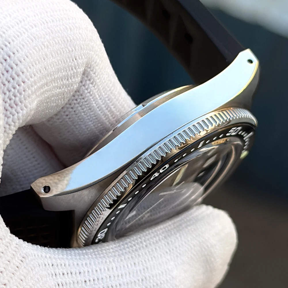 AR القبة الياقوت الزجاج YEJIAOLAN 40 مللي متر تعديل 62MAS NH35A التلقائي 300 متر الغوص الرجال ساعة الصلب الحافة الأخضر مضيئة تاريخ الهاتفي