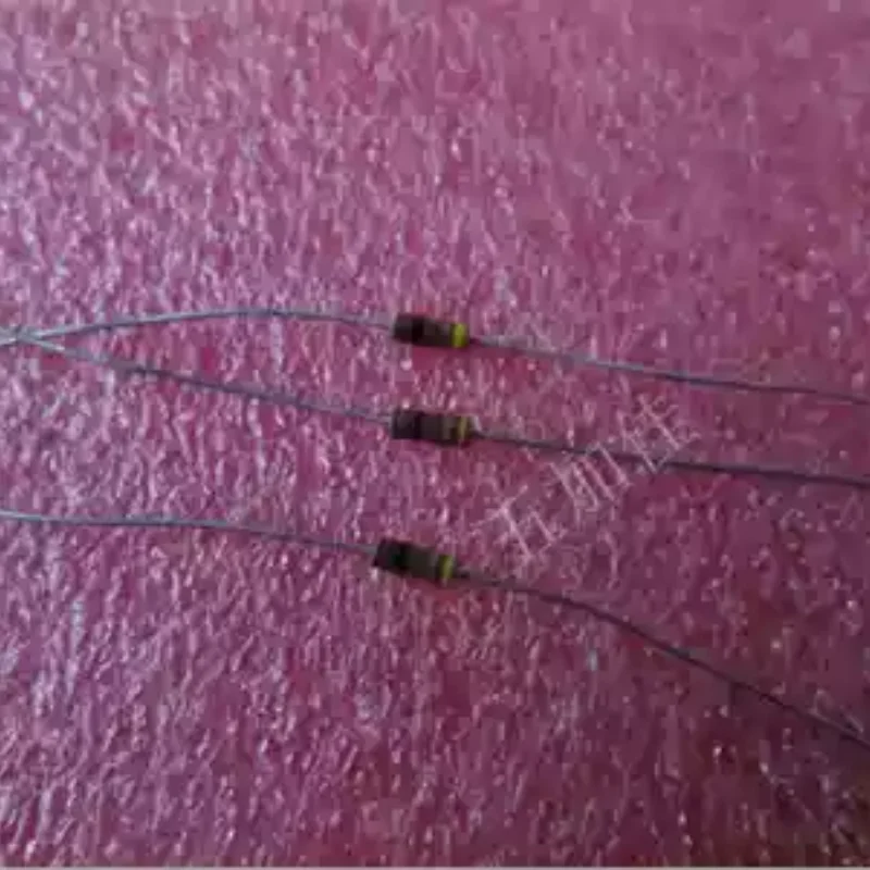 10-100pcs imported RCR05G221JS 220R 1/8W carbon core non inductive resistor color ring resistor