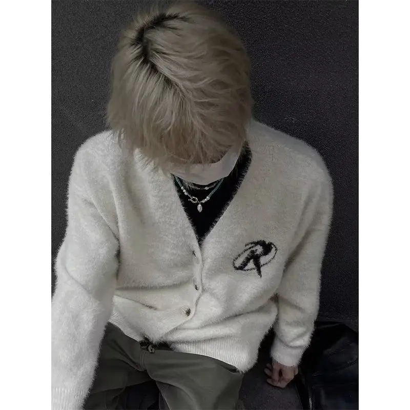 

Осень-зима, большой размер, американский вязаный свитер в стиле ретро, круглый мужской норковый бархатный свободный топ с бейсбольным воротником, свободный...