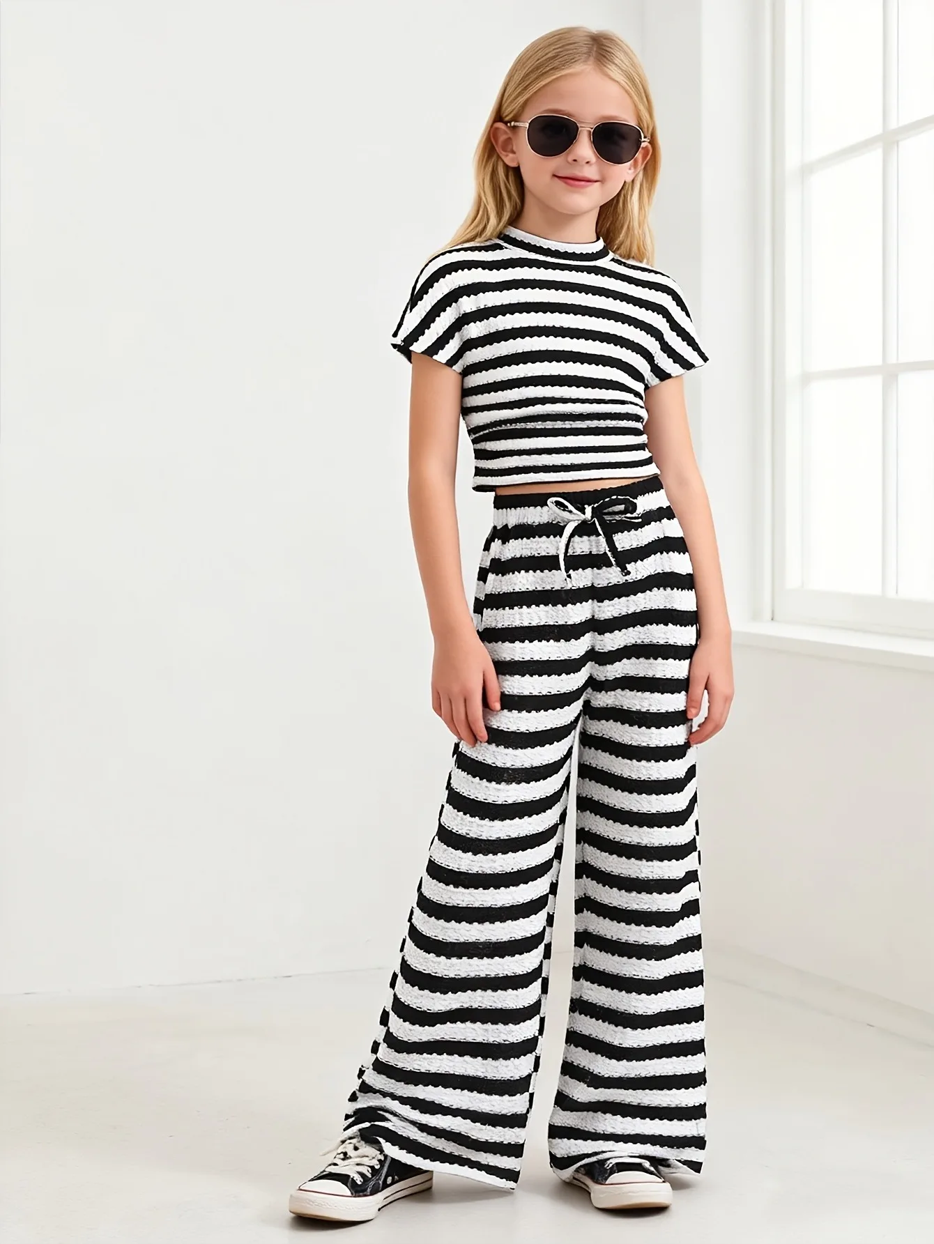 Kids Girls 2-Piece Black & White Striped Set, Mock Neck Crop Top & High Waist Wide Leg Pants Casual Outfit