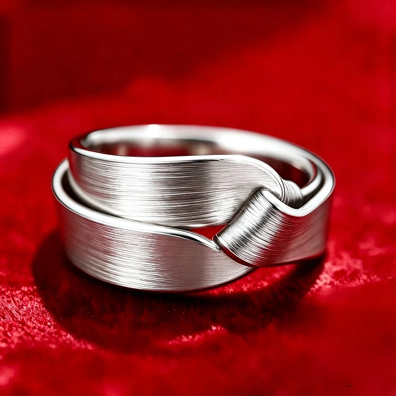 Huitan Gebürstete Silberfarbene Ineinandergreifende Wickelringe für Frauen Minimalistischer Gedrehter Überlappungsring Täglicher Party-Statement-Schmuck – Detail 5