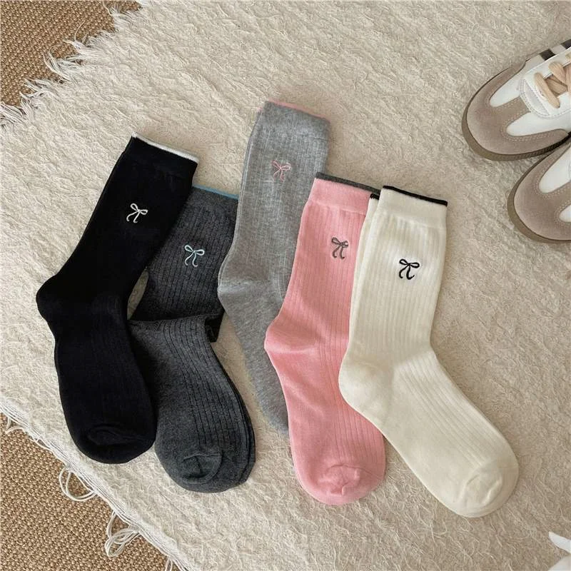 Women Mid-Calf Socks K-Style Cotton Color Block Bow Embroidery Slouchy Stackable Trendy Instagram Fashion Versatile Essential