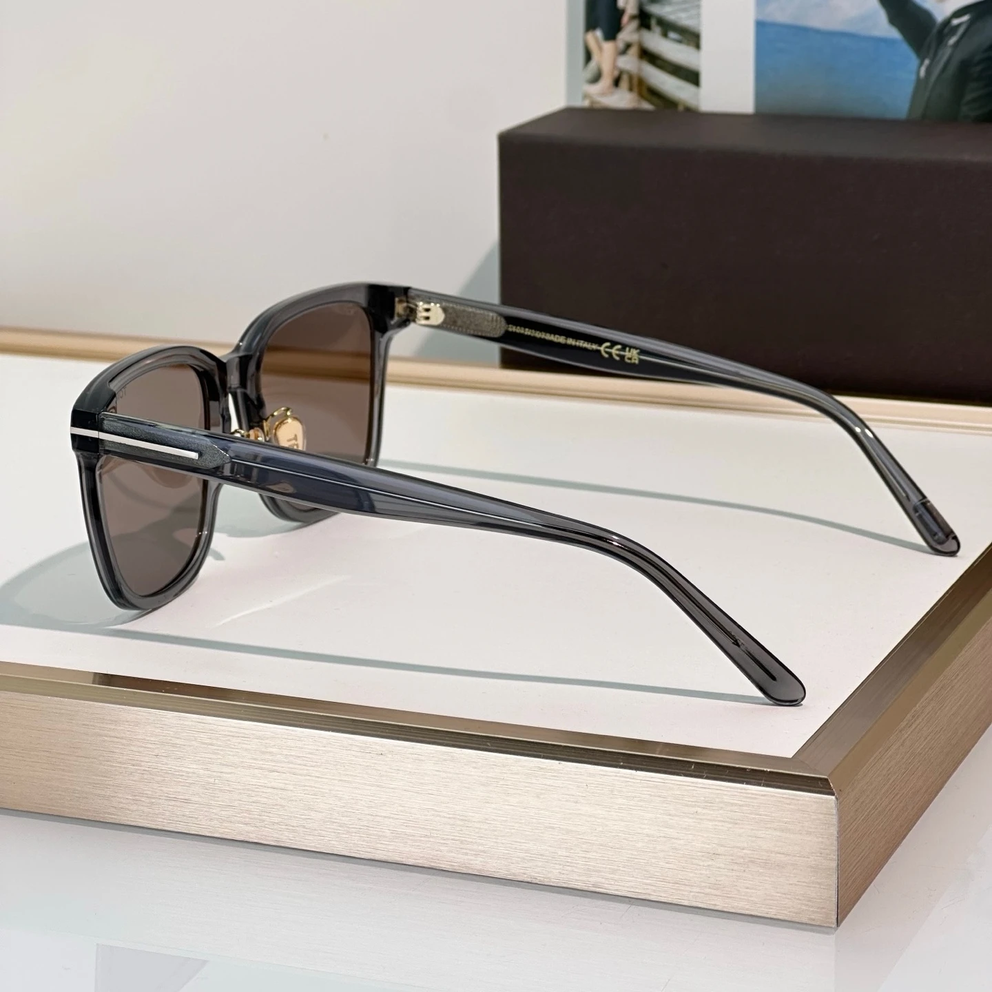 1136-K Fashion Sunglasses Man Woman,Iconic Metal Stripe Design,UV Blocking Brown Lens,Effortlessly Upgrade Daily Outfit