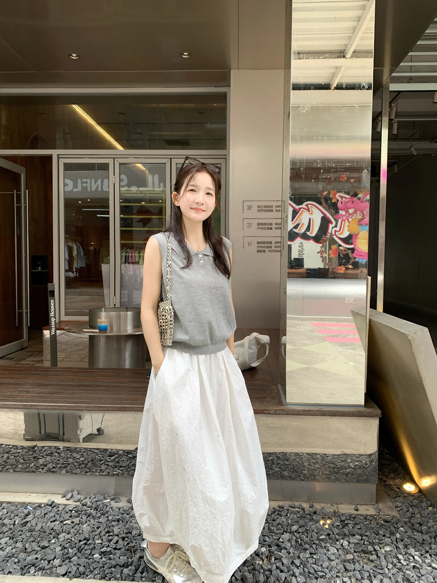 

Белая юбка-миди с пышной юбкой-баллоном, женская, с завышенной талией, А-силуэт, весна-лето, винтажный стиль, с цветочным принтом, свободный крой, цвет