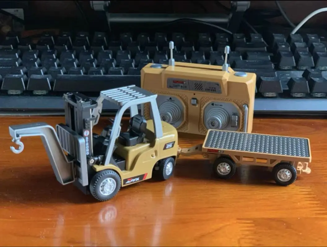 جديد 1:64 سبيكة التحكم عن بعد حفارة رافعة شوكية شاحنة نسبة كاملة التحكم تفاصيل واقعية سطح المكتب لعبة الأولاد الحلي هدية #3