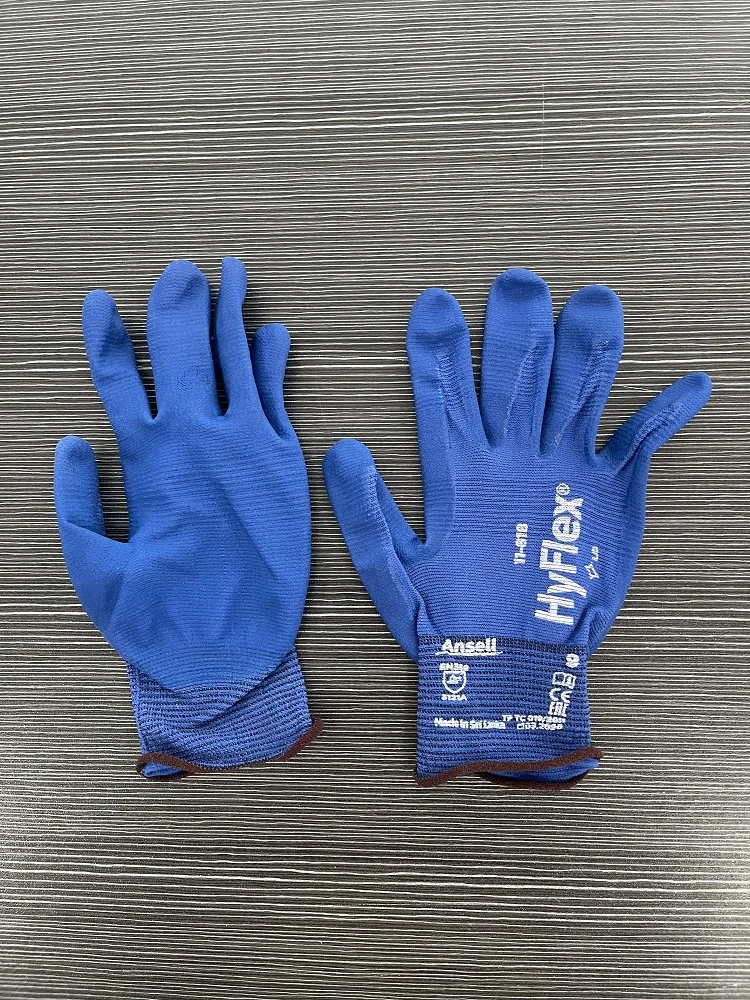 Ansell HYFLEX ®   11-818 (1 par) Guantes ultrafinos recubiertos de espuma de nitrilo con alta resistencia a la abrasión Guantes antiestáticos azules