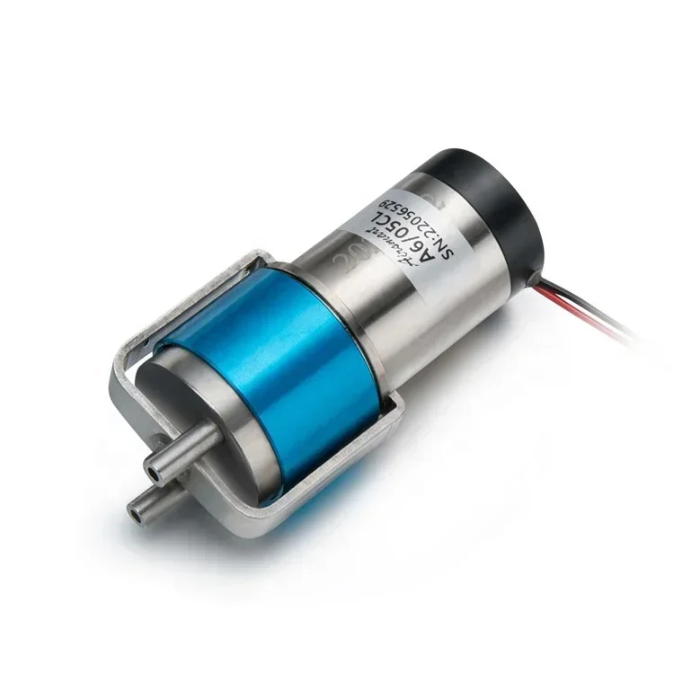 ปั๊มลมขนาดเล็ก 6 ลิตร/นาที 6 โวลต์ ดีซี ปั๊มสุญญากาศแบบโรตารี่ไร้น้ำมันสำหรับเครื่องนับอนุภาค - มอเตอร์ไร้แกนไหลคงที่ ใบพัดสีขาว