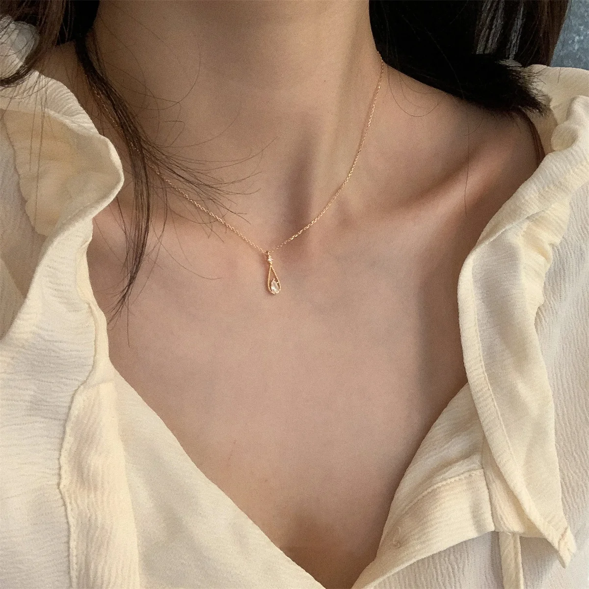 Francês micro-incrustado zircão gota de água temperamento super imortal colar menina estudante clavícula corrente menina ins brisa fria