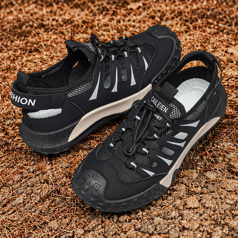 Men Outdoor Water Shoes Closed Toe Hiking Sandals Breathable Quick Dry Non-slip Thick Sole Trekking Wading Beach Camping Sneaker