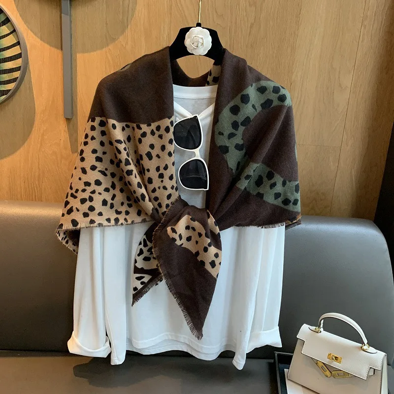 Winter Fashion Animal Wild Leopard Fringe Square Viscose Shawl Scarf Lady High Quality Wrap Pashmina Sjaal Bufandas Muslim Hijab