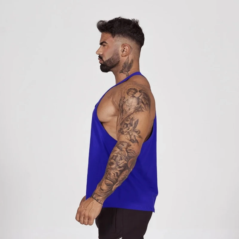 سترة سترينجر للرجال للتمرين المكثف في صالة الألعاب الرياضية وخالية من الأكمام بدون أكمام وظهر خلفي خفيف مع أشرطة ثابتة لكمال الأجسام