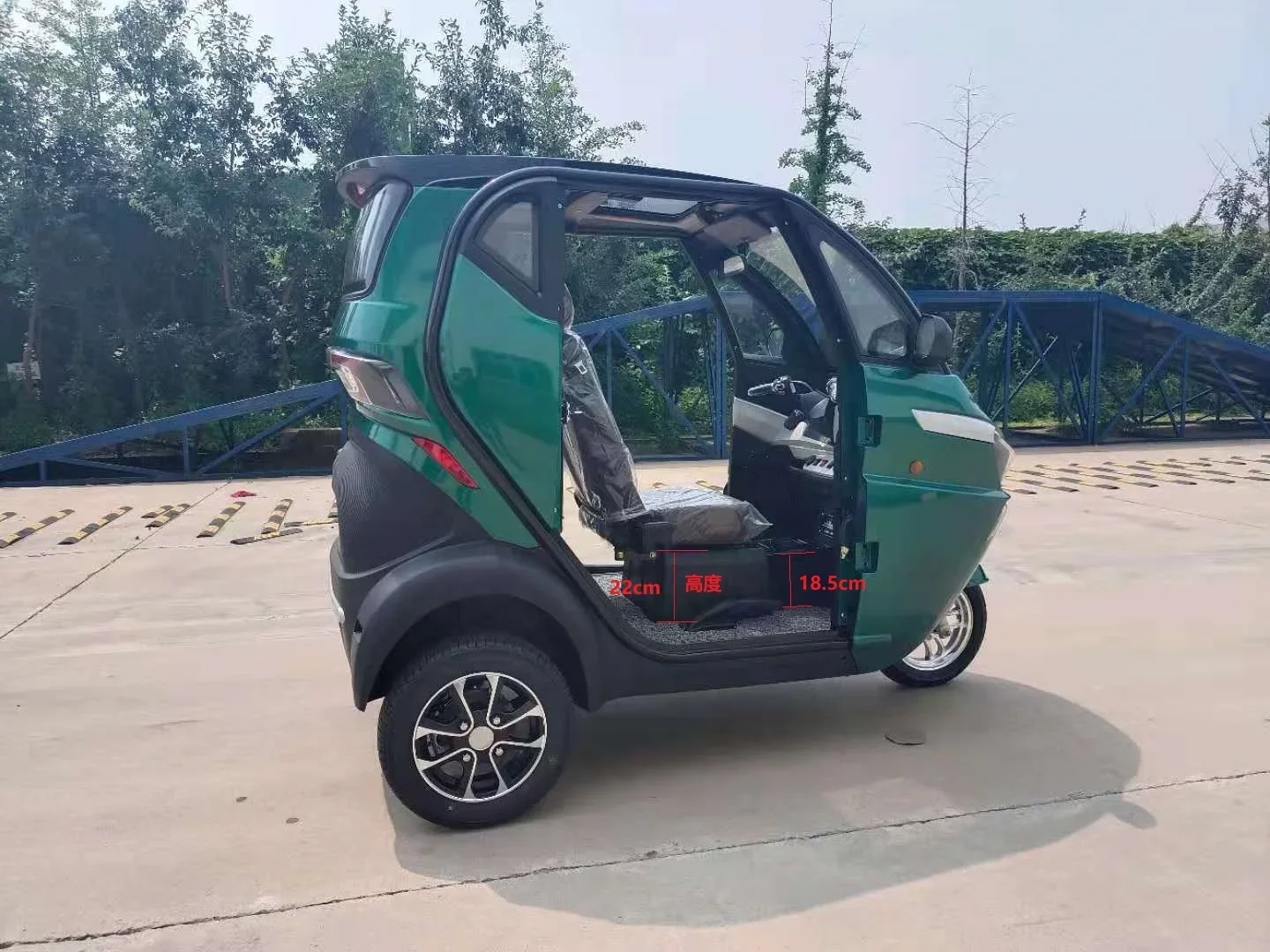 Cheap Price EEC M1 3 Wheels Passenger Electric Tricycle For Sale