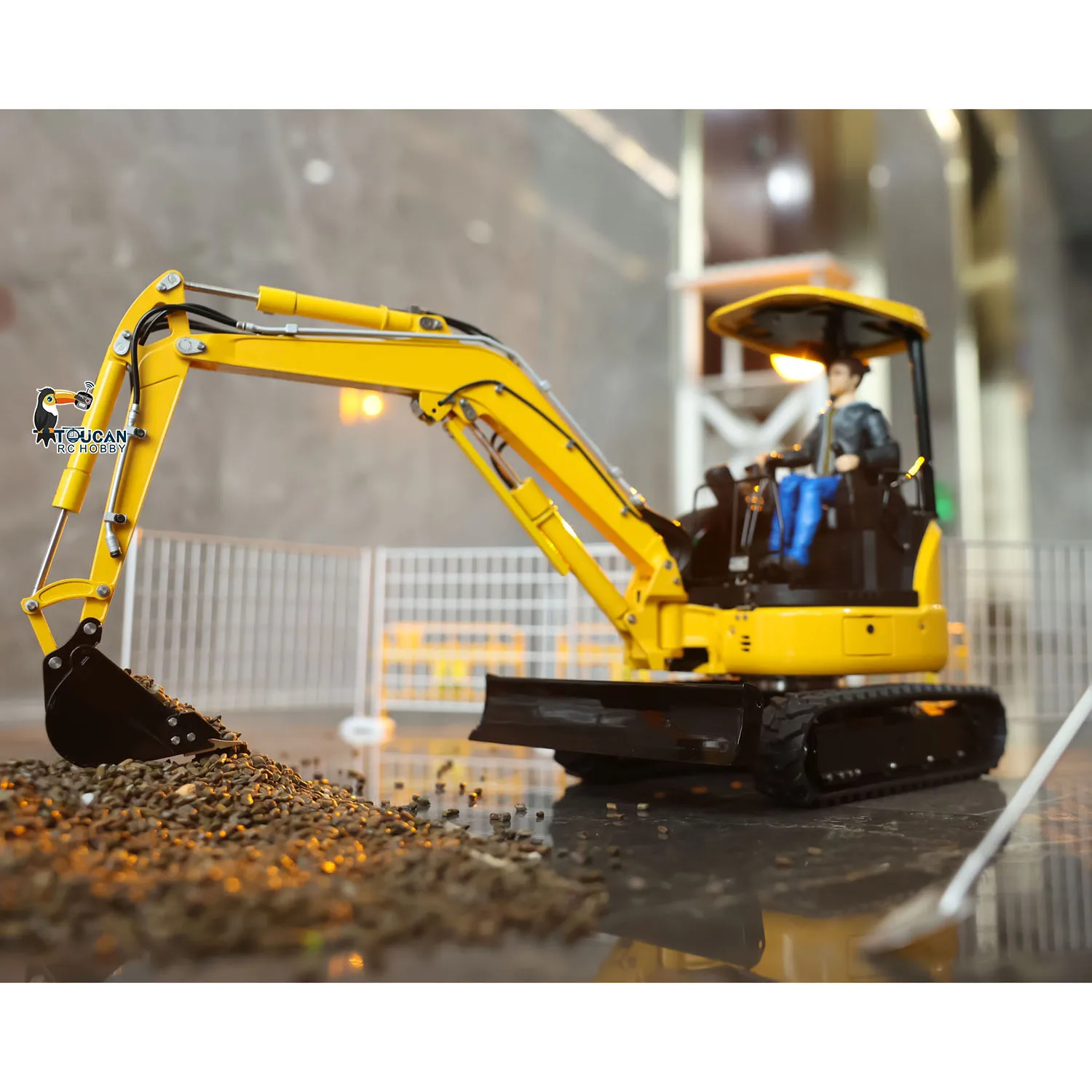 ألعاب 1/14 LESU PC30 Mini RC حفارة هيدروليكية للتحكم بالراديو حفار شاحنات نظام إضاءة السيارة آلة مؤازرة نموذج لهدايا الأولاد