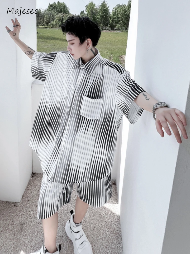 

Мужские комплекты, модная рубашка в полоску с карманами, шорты на шнуровке в японском стиле до колена, Повседневная летняя одежда для отдыха на Ali-match, 2 шт.