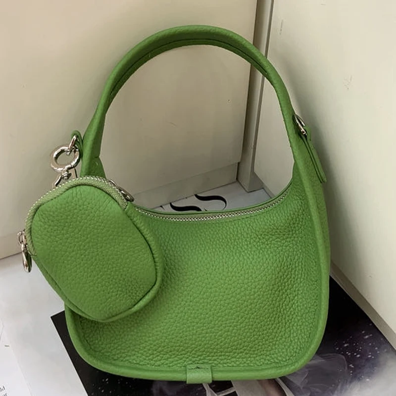 2025 New Women's mini shoulder bag, fashionable leather women's bag design armpit handbag, beautiful crescent shaped wallet
