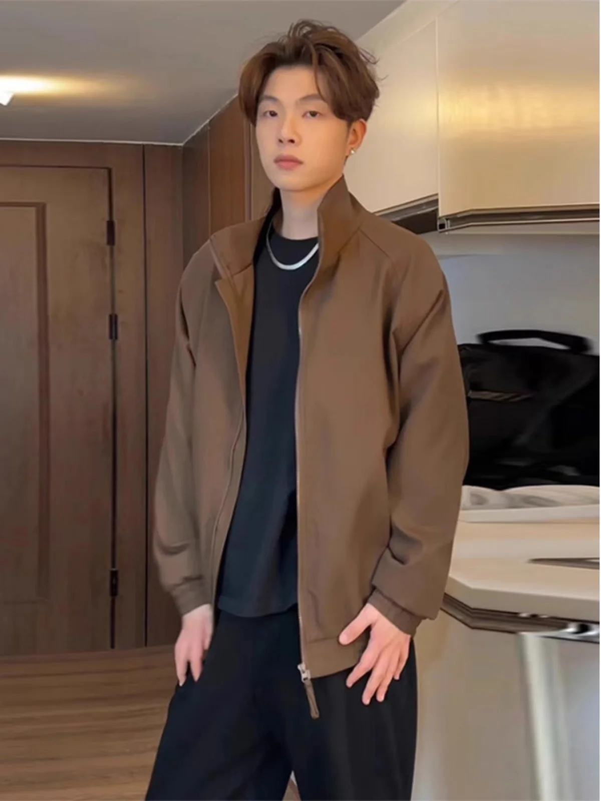 

Brown Stand Collar Men's Jaet Autumn Spring Faionable Pilot Coat Baseball Sle Retro Baseball orm Loose Fit No Ironi...